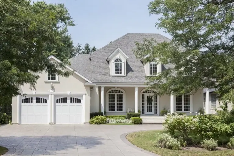 Endless Possibilities with Specialty Windows 4 house 1024x682 1