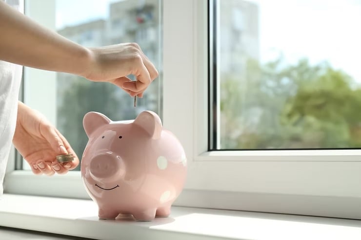 Is Window Replacement a Wise Investment for Your Home? 3 piggy bank